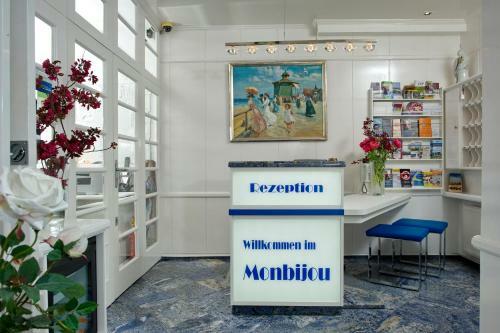 Strandhotel Monbijou Garni
