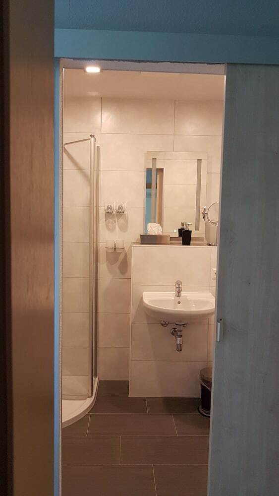 Hostal Pension Haus Am Waldesrand