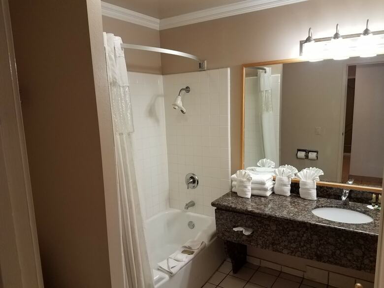 Motel Olive Tree Inn & Suites