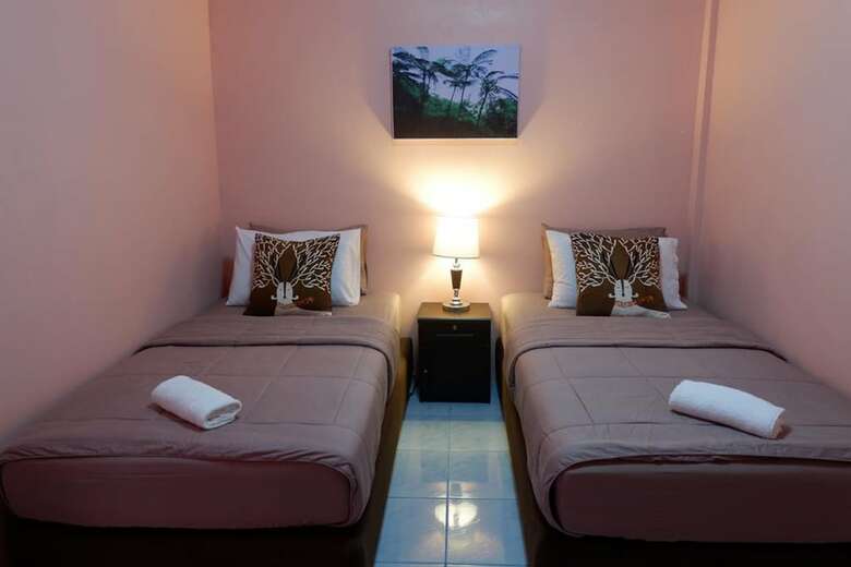 Hotel Baan Yaychoey Kiriwong