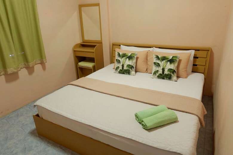 Hotel Baan Yaychoey Kiriwong