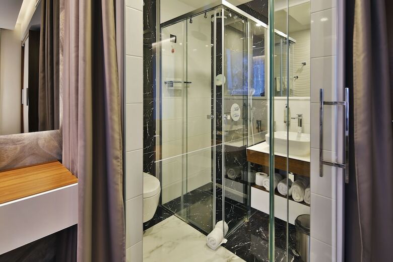 Sky Hotel