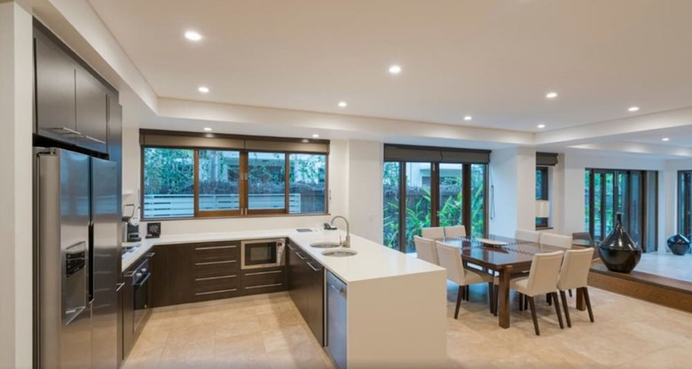Sea Temple Port Douglas Luxury Apartments