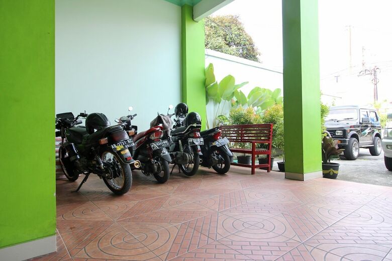 Hotel Reddoorz Plus @ Timoho
