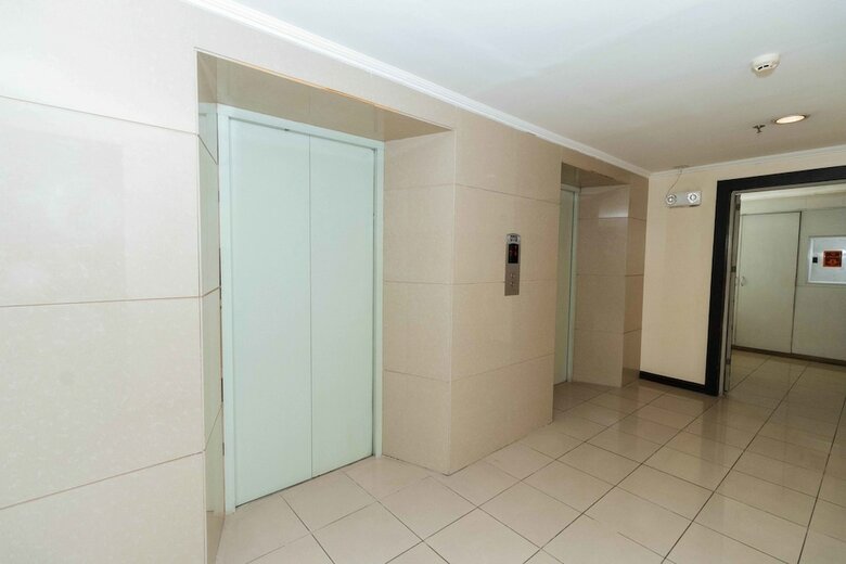 Hotel Reddoorz Plus @ Project 6 Quezon City