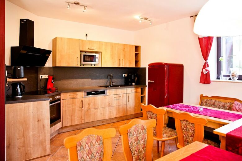 Hostal Pension Oberhof 810 M