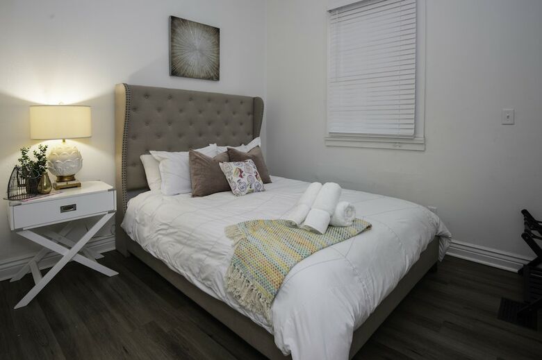 Villa 5 Br - Best Location Next To French Qt