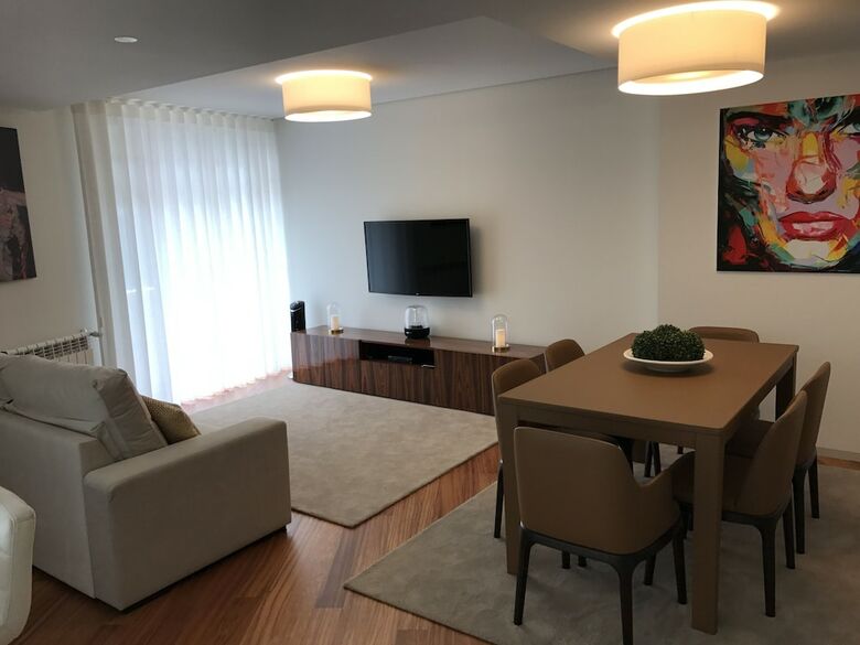 Apartamentos Lux Bolh�o