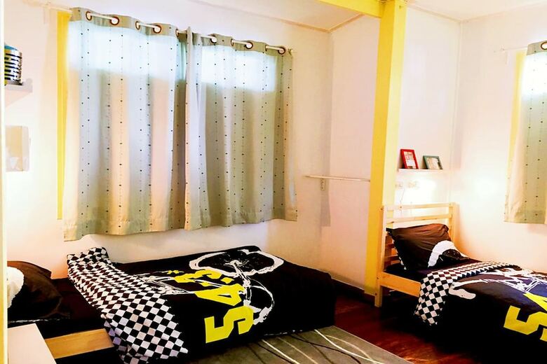 Hostal Hush Hush Cabiner - Hostel