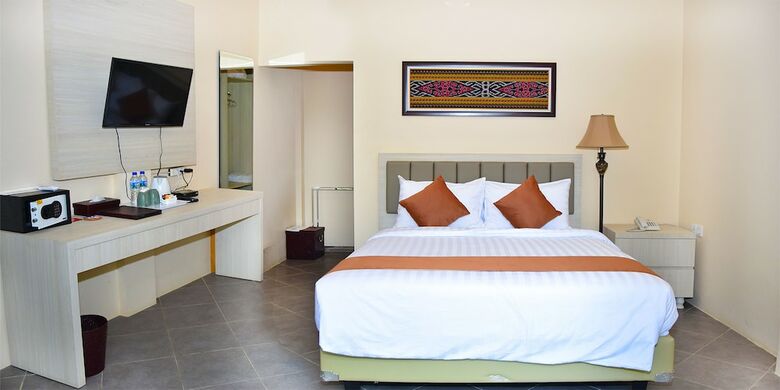 Bed & Breakfast La Cecile Hotel And Cafe Komodo