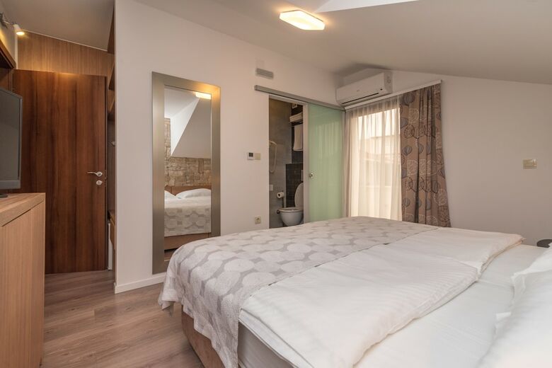 Hotel Villa Lucica Trogir