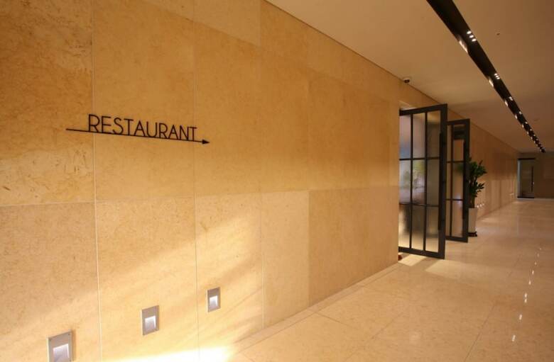 Yeoubi Hotel