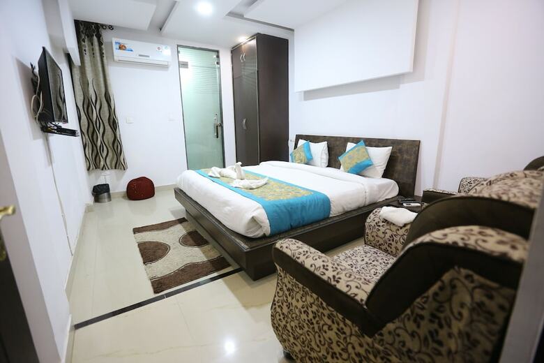 Hotel Uttaranchal Tourist Guest House