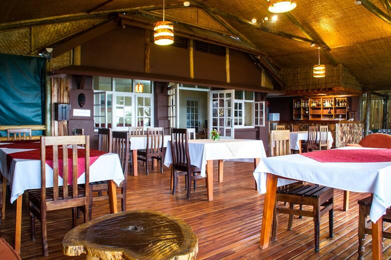 Posada Queen Elizabeth Park View Tourist Lodge