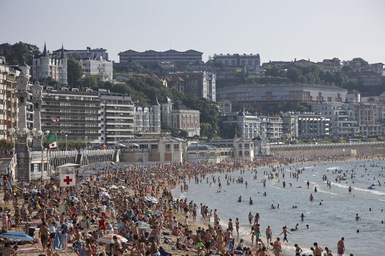 Playa De La Concha 5 Apartment By Feelfree Rentals