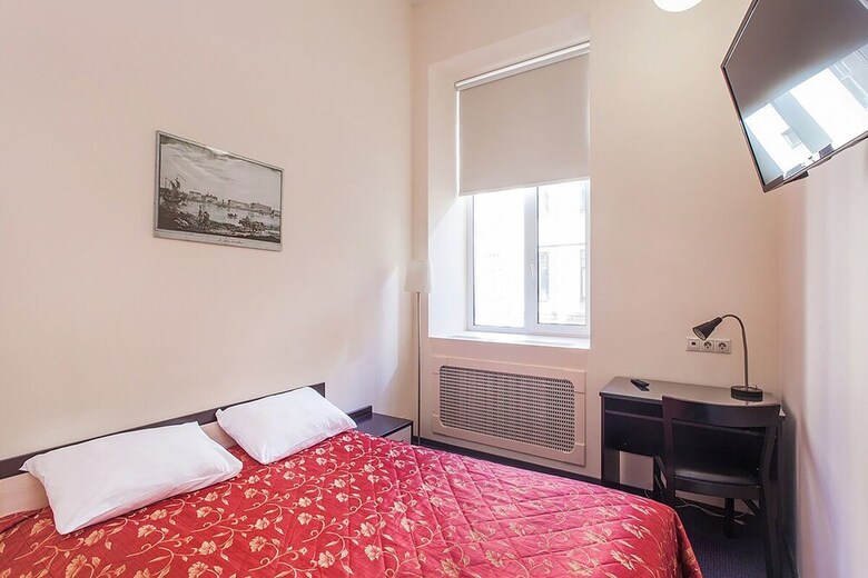 Hotel Democrat On Kamennoostrovsky 26-28