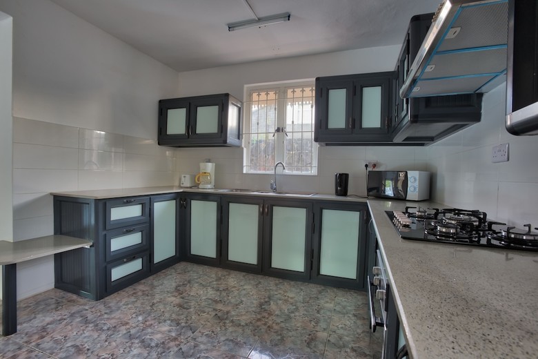 Hibiscus Villa - 5 Rooms