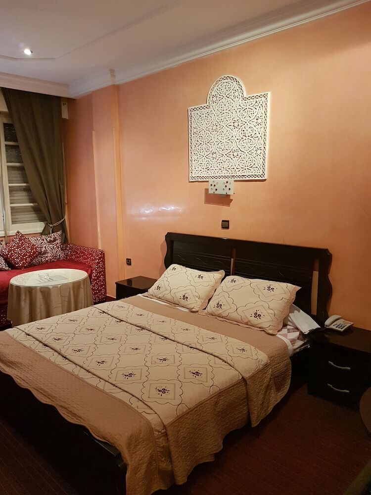 Hotel Ambassy H�tel