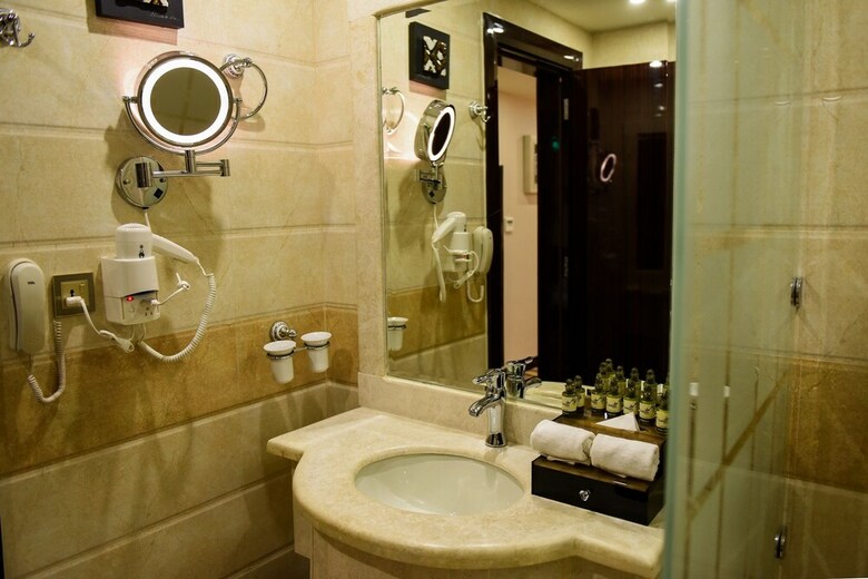 Garden Plaza Hotel