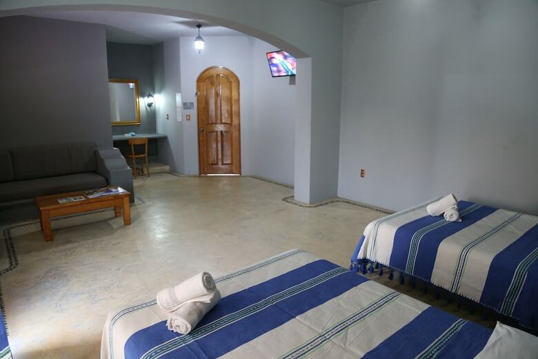 Hotel Casa Blanca Del Sol Bah�a Chahue B&B