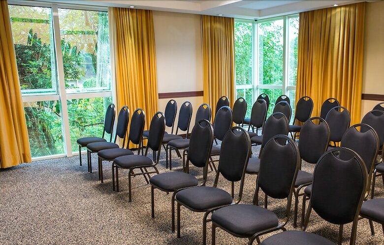 Kayr�s Business Hotel
