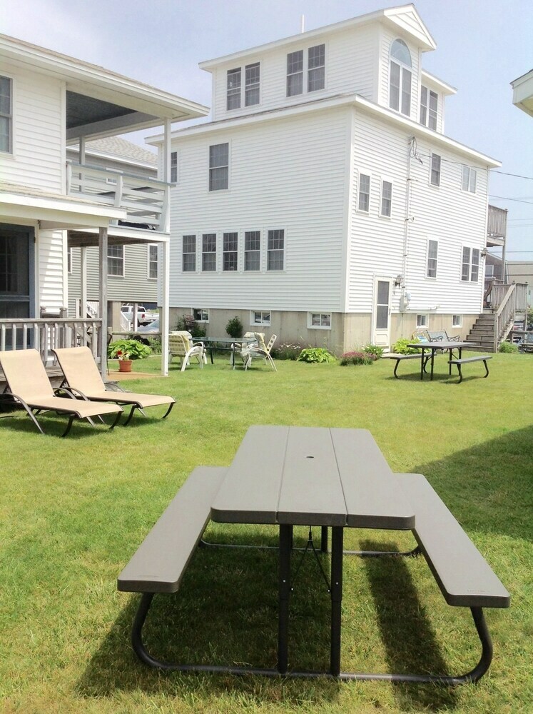 Moody's Motel & Cottages