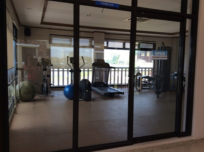 1 Bedroom Condo @ One Oasis Condominuim