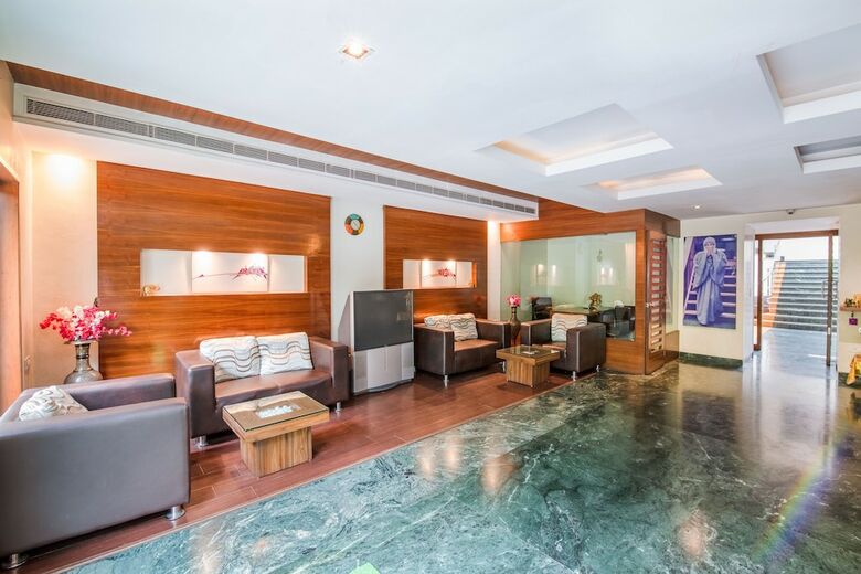 Hotel Mint Koregaon Park