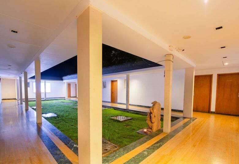 Hotel Mint Koregaon Park
