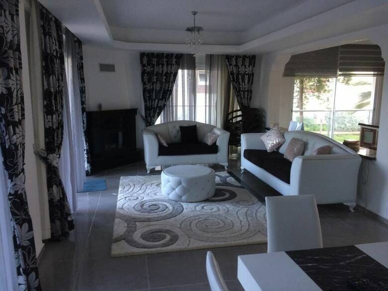 Hotel Pasham Beach Villa & Residence
