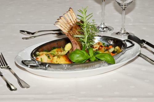 Apartamento Hotel Restaurant Ferienwohnungen Alpenhof