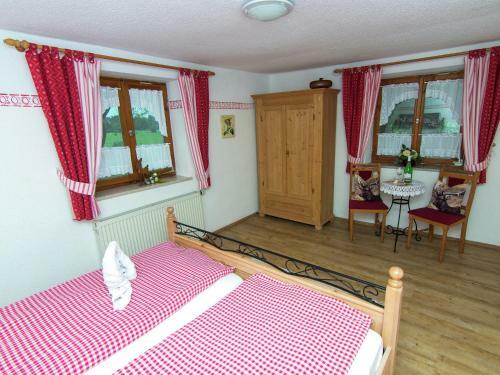Cozy Apartment In Feldwies With Sauna