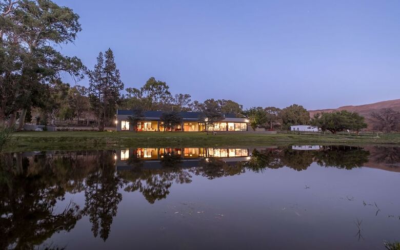 Hotel De Aap Farm Lodge & Private Nature Reserve