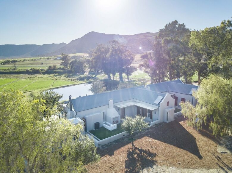 Hotel De Aap Farm Lodge & Private Nature Reserve