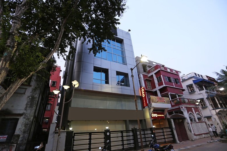 Oyo 1015 Hotel Reliable Inn