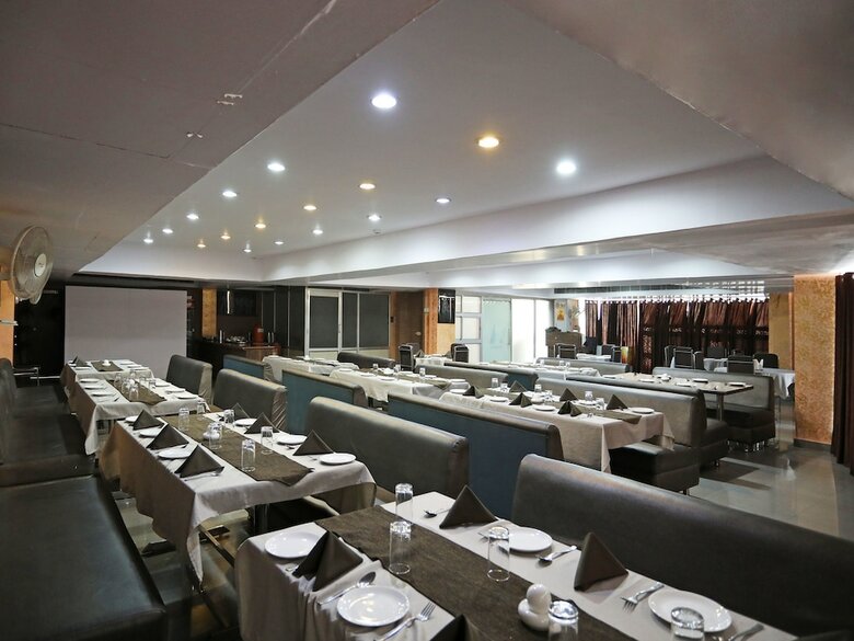 Oyo 2676 Avita The Hotel