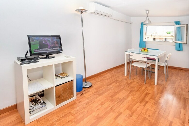 Apartamentos Central Attic Sant Antoni