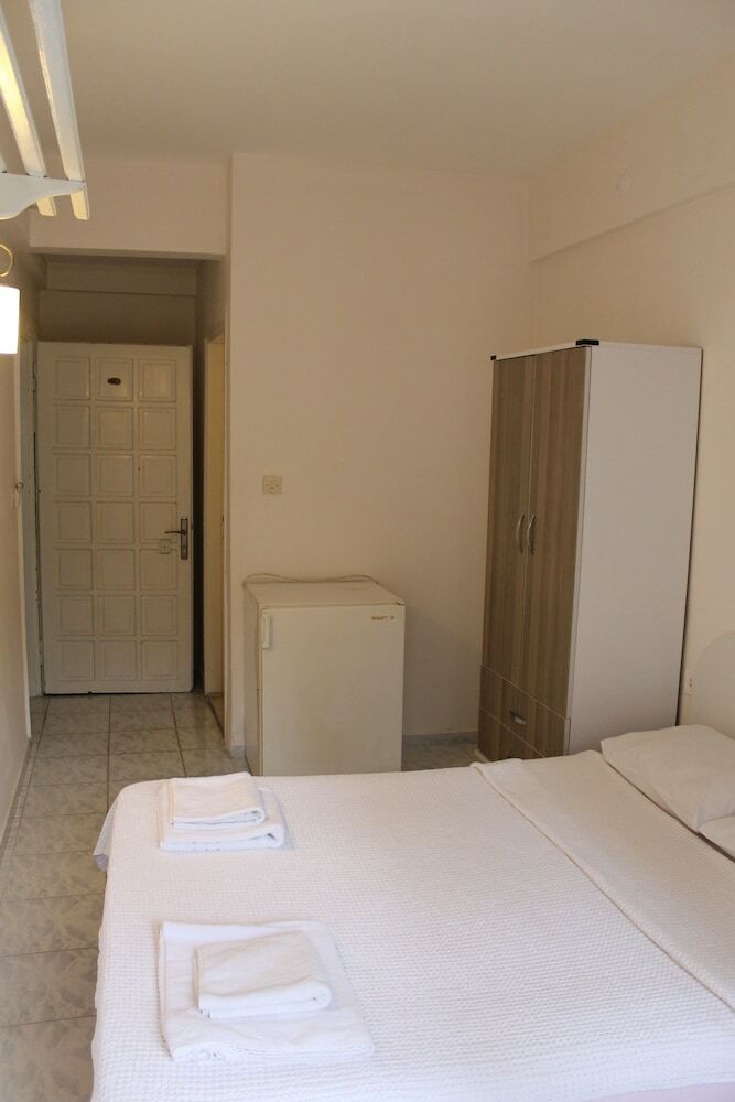 Dm Hotel