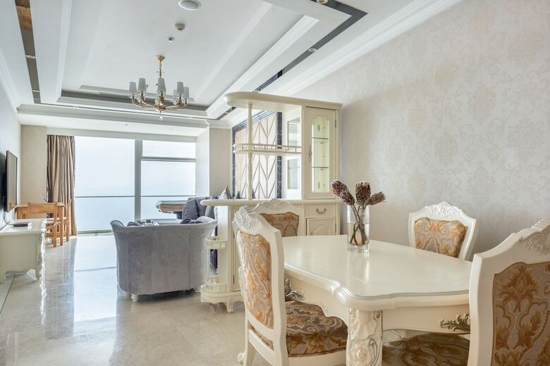 Twin Tower Anthony Seaview Apart-hotel