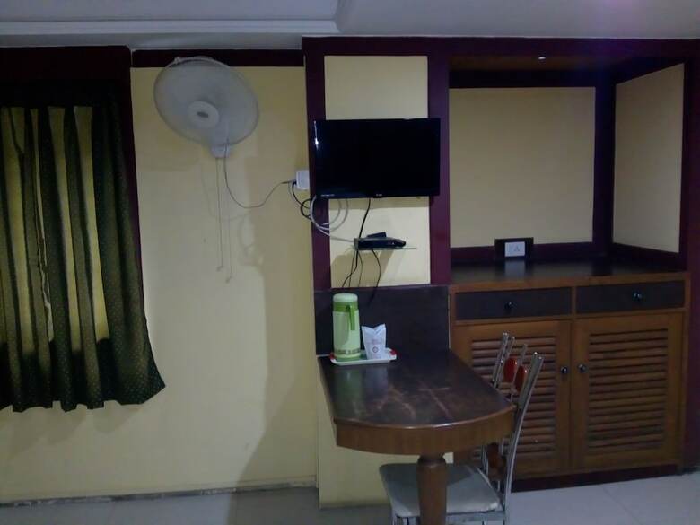 Hotel Rodili Residency