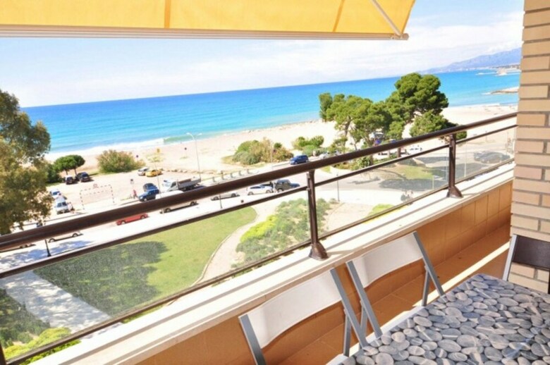 Apartamento Acogedor Para 6 Personas En Cambrils