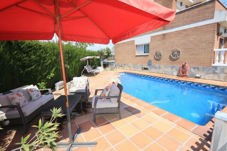 Villa Acogedora Para 8 Personas En Cambrils