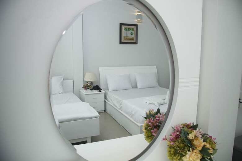 White Diamond Pn Hotel - The Art