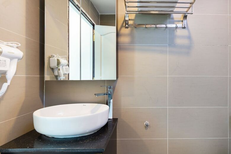 White Diamond Pn Hotel - The Art