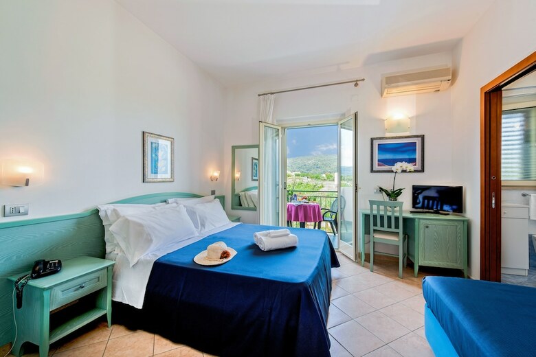 Hotel Albergo Villa A Mare
