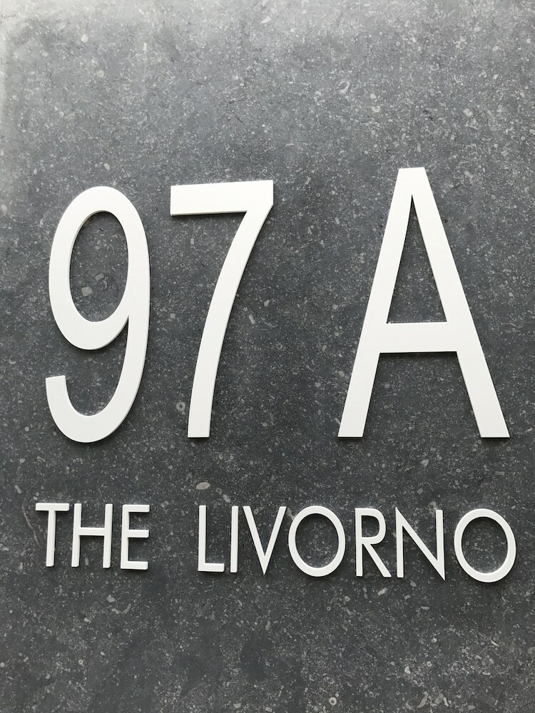 Apartamentos The Livorno