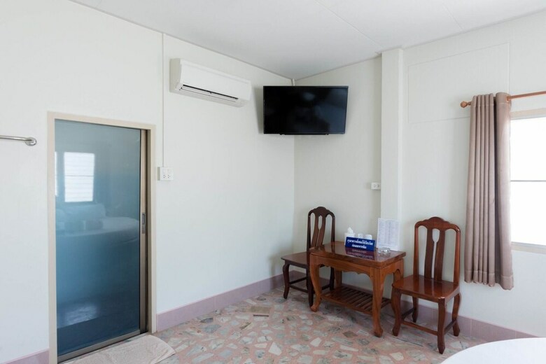 Chimphli Hotel