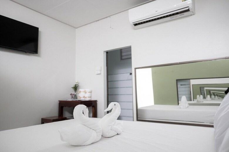 Chimphli Hotel
