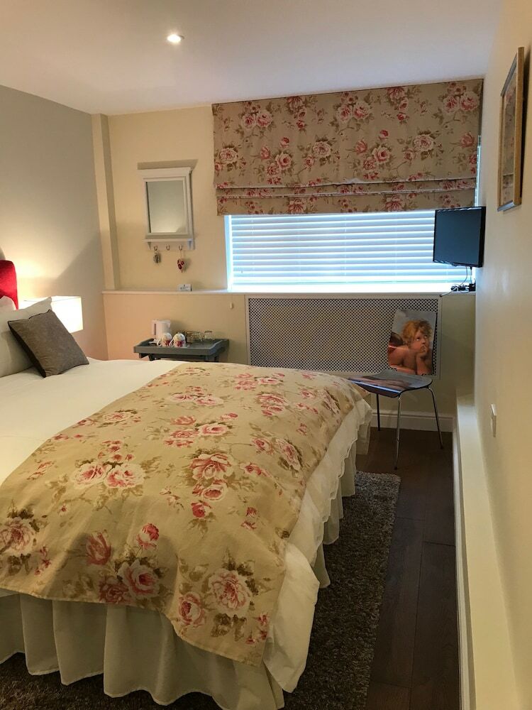 Chestnuts Bed & Breakfast