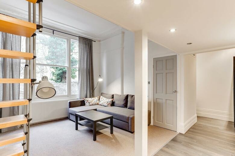 Apartamentos Bright 1br In Earls' Court W/patio